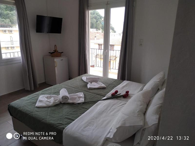 Central Hotel - image 40