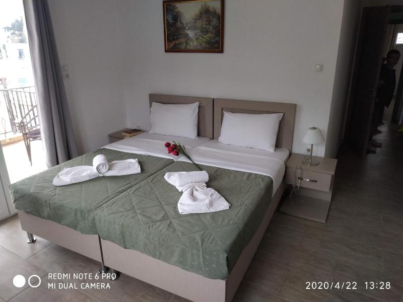Central Hotel - image 2