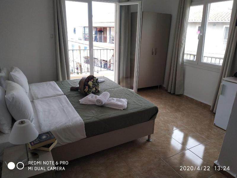 Central Hotel - image 14