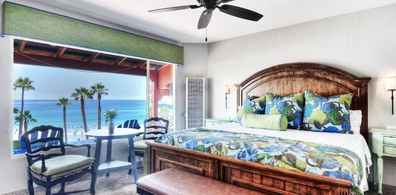 Villa - Beach Front image 3