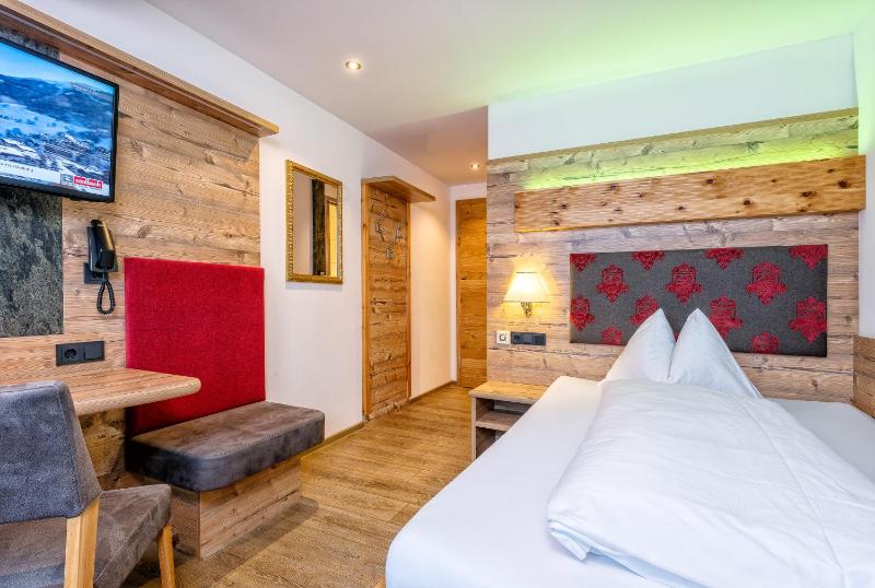 Single Room with Balcony image 3