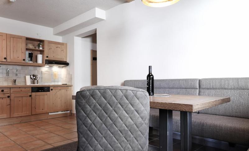 Three-Bedroom Apartment with Bunk Bed image 4
