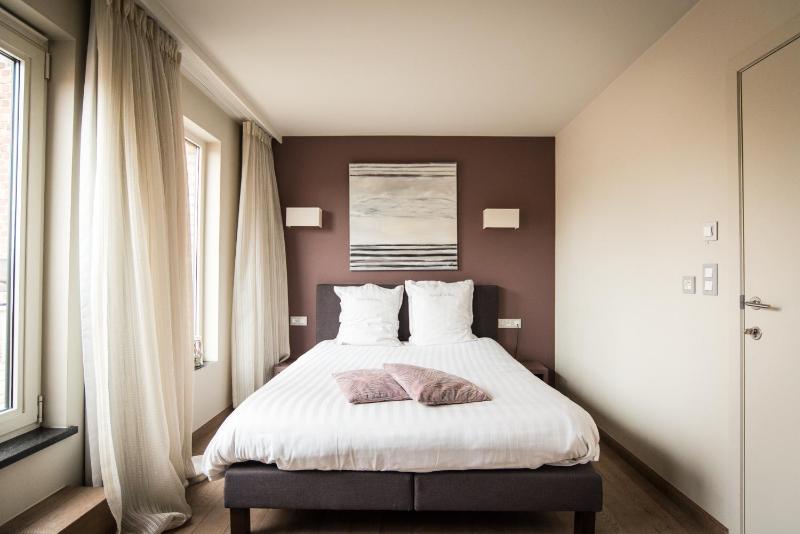 Suite (4 Adults) image 3