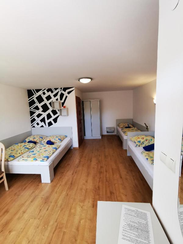 Quadruple Room with Balcony image 2
