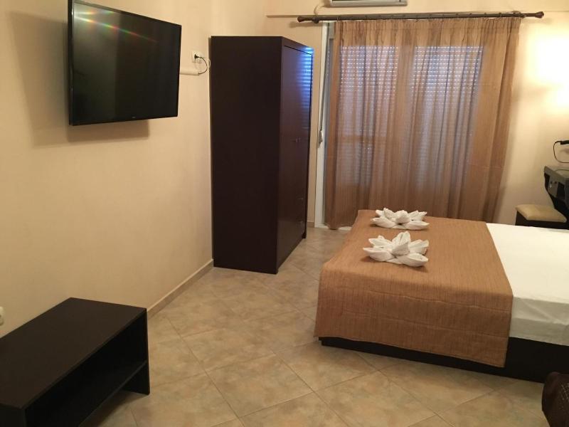 Studio Konstantinos - image 40