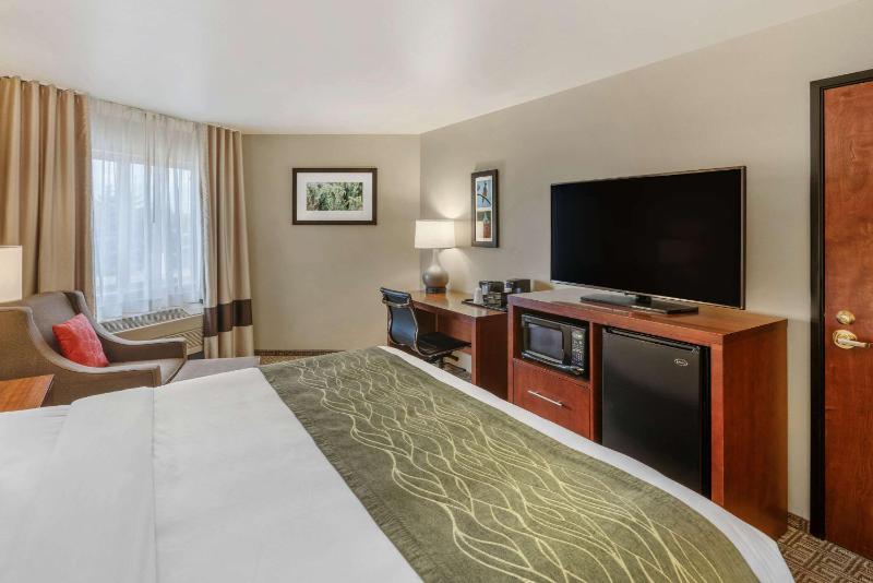 King Room - Non-Smoking image 2