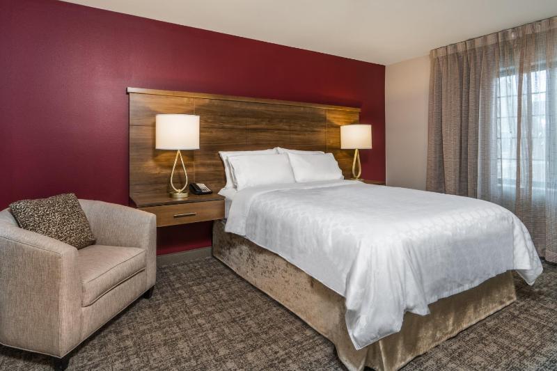 One-Bedroom King Suite - Non-Smoking image 4
