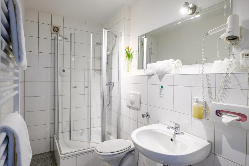 Single Room image 1