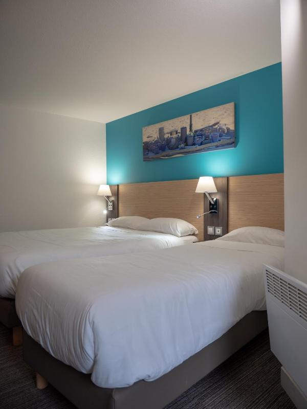 Family Suite (2 Adults + 2 Children) image 1