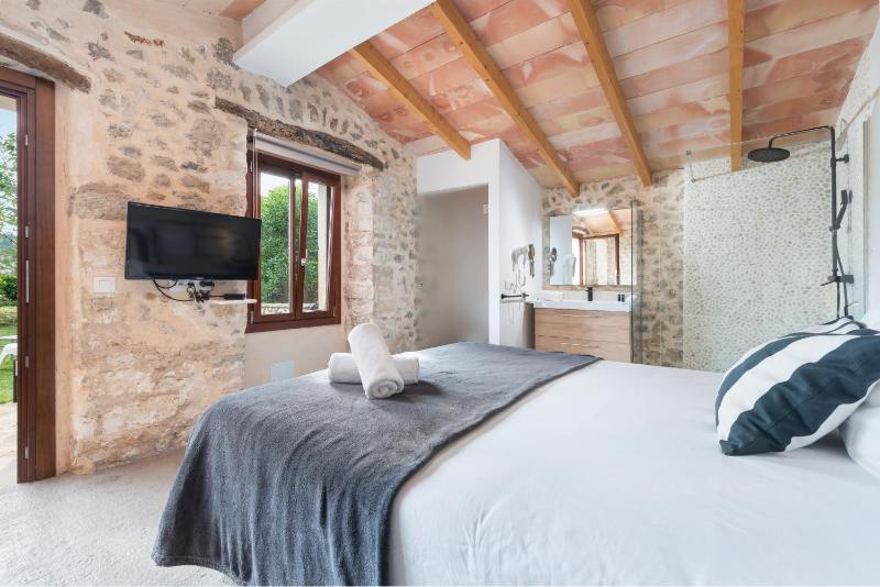 Superior Double Room image 4