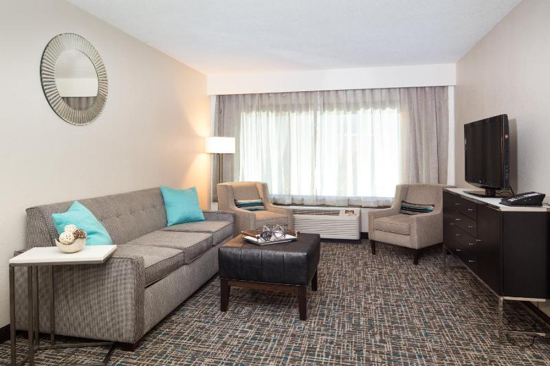Crowne Plaza Memphis Downtown By IHG - image 6