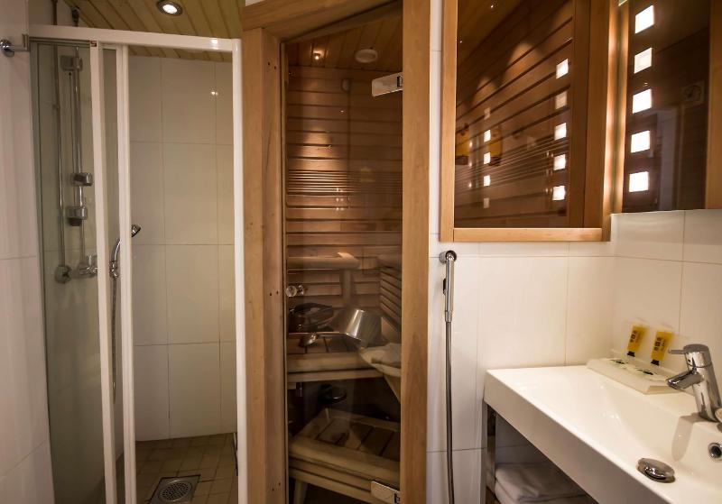 King Room with Sauna image 3