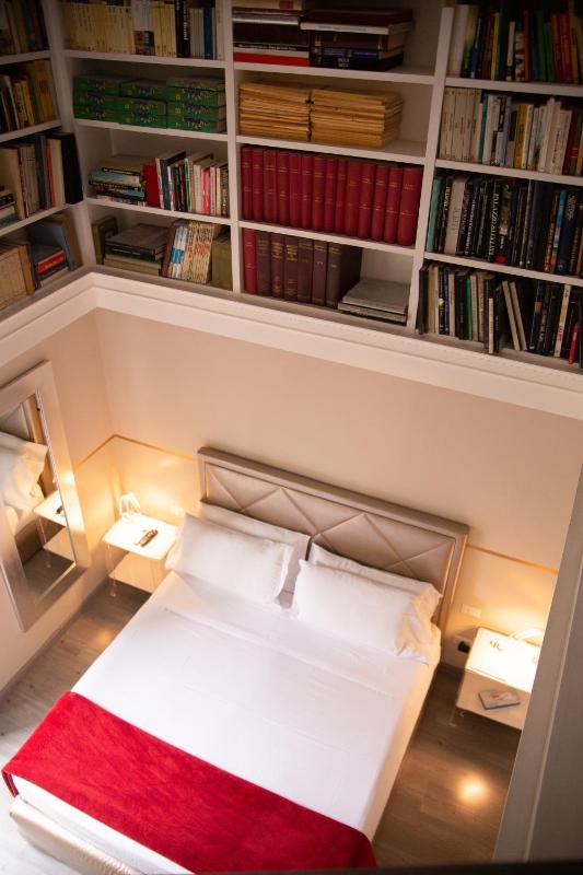 Superior Double Room with City View image 1