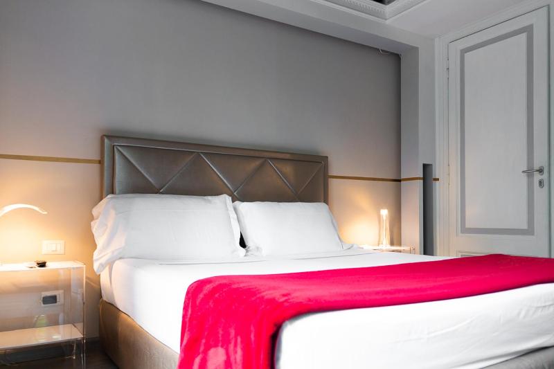 Superior Double Room with City View image 2