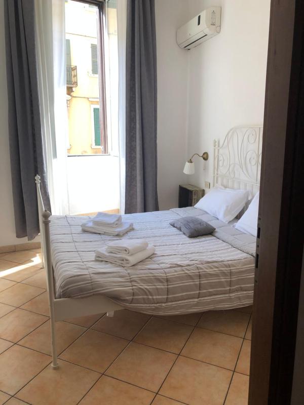 Double Room with Private Bathroom image 3