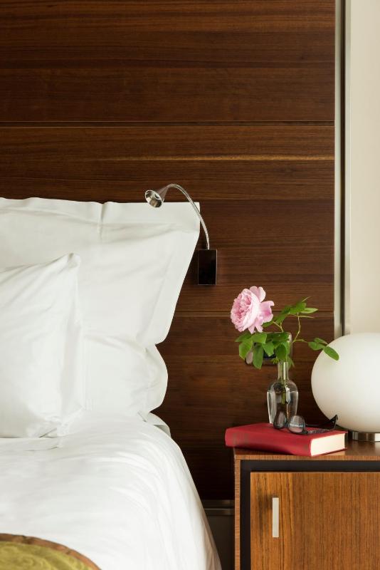Superior Twin Room image 4