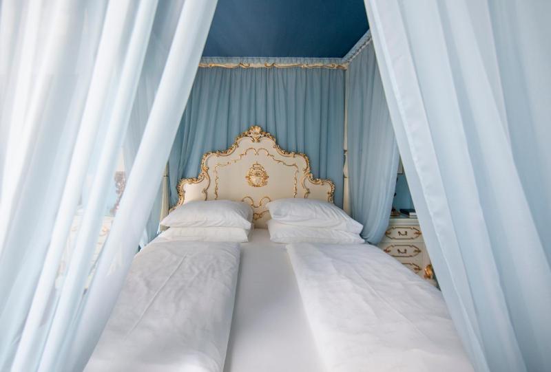 3 Bedroom Suite with Terrasse  image 2