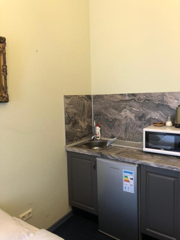 Large Double or Twin Room image 2