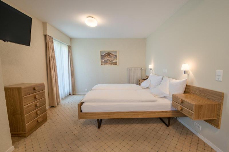 Familiy Room (2 Adults + 2 Children) image 4