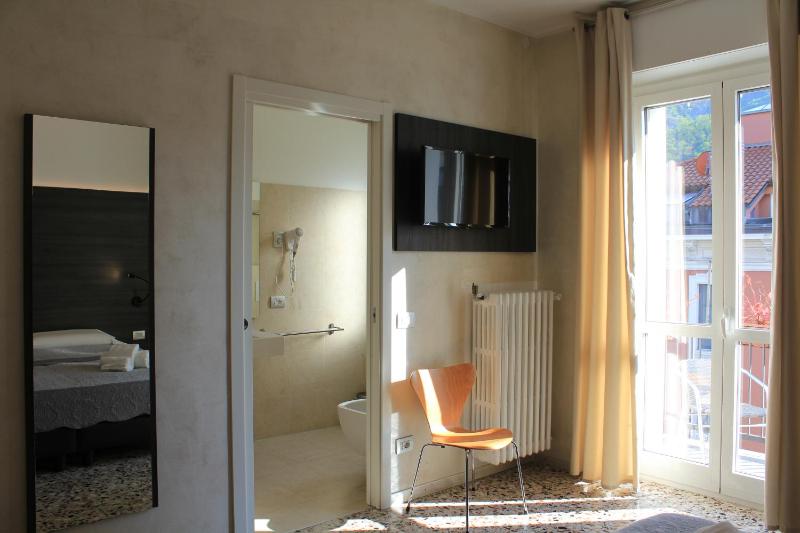 Double or Twin Room with Balcony image 1
