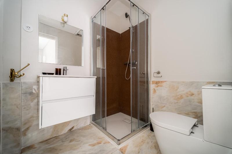 Nomad's By Sta Catarina Flats - 3BED Porto - image 9
