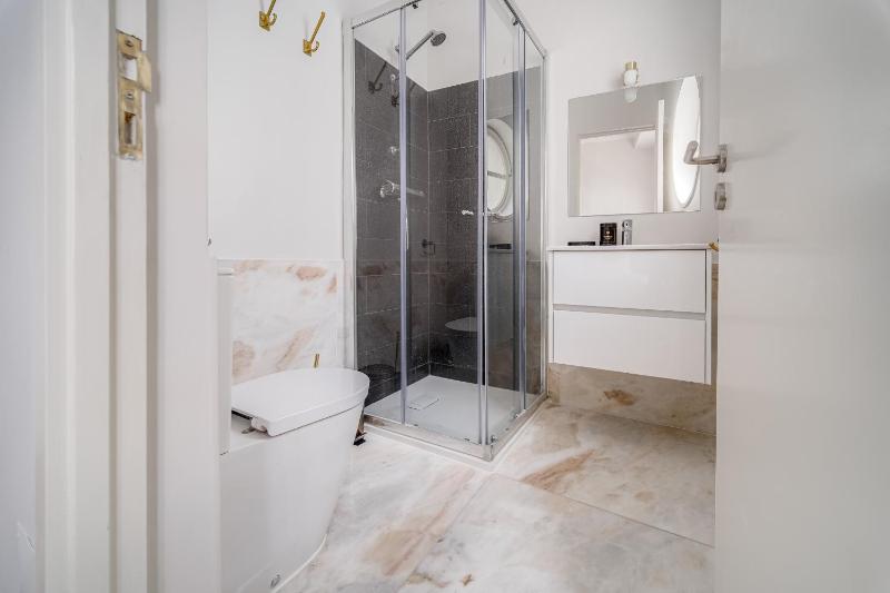 Nomad's By Sta Catarina Flats - 3BED Porto - image 35