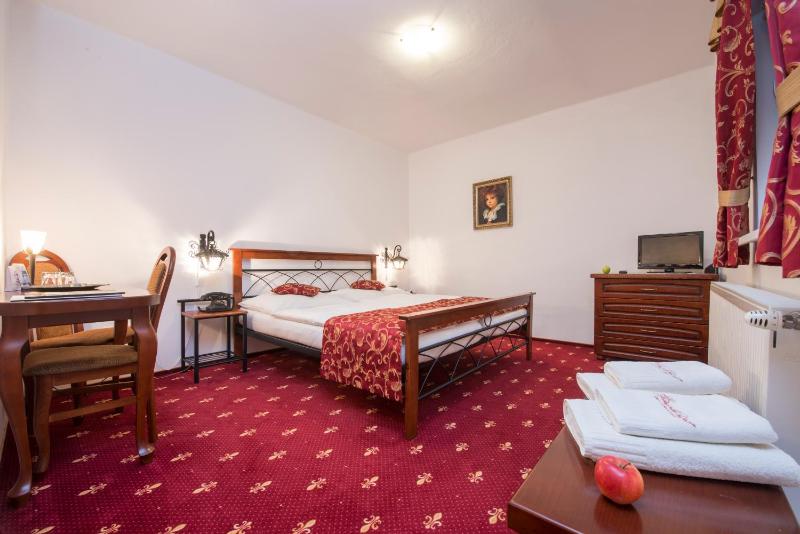 Double Room image 2