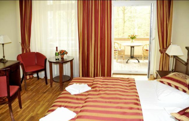Double Room with Balcony image 1