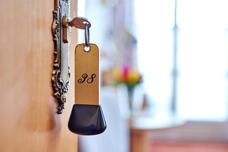 Standard Single Room image 2