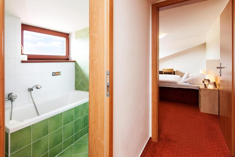 Suite image 3