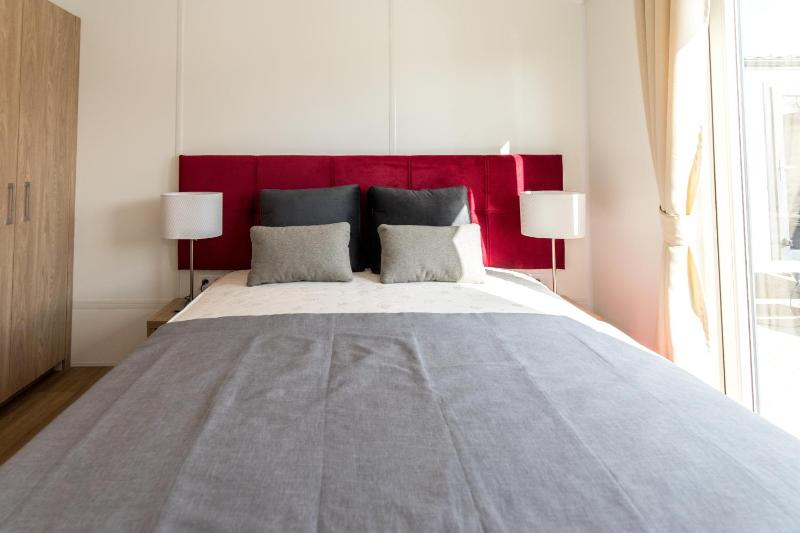 Two-Bedroom Chalet image 4