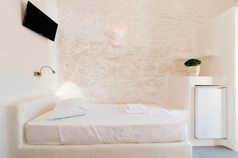 Traditional Twin Room image 3