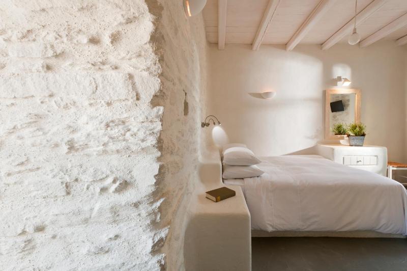  Traditional Double Room  image 3