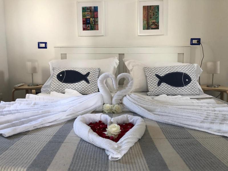 Double Room image 2