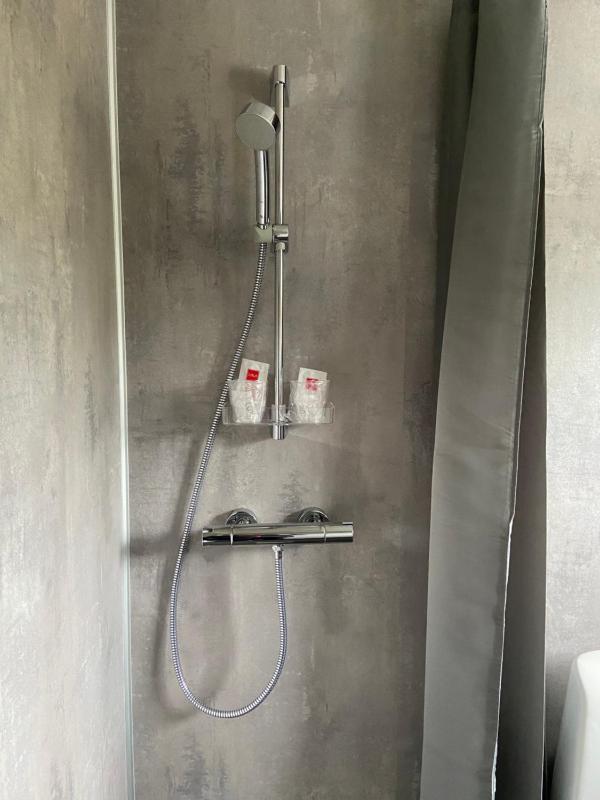 Standard Single Room image 3