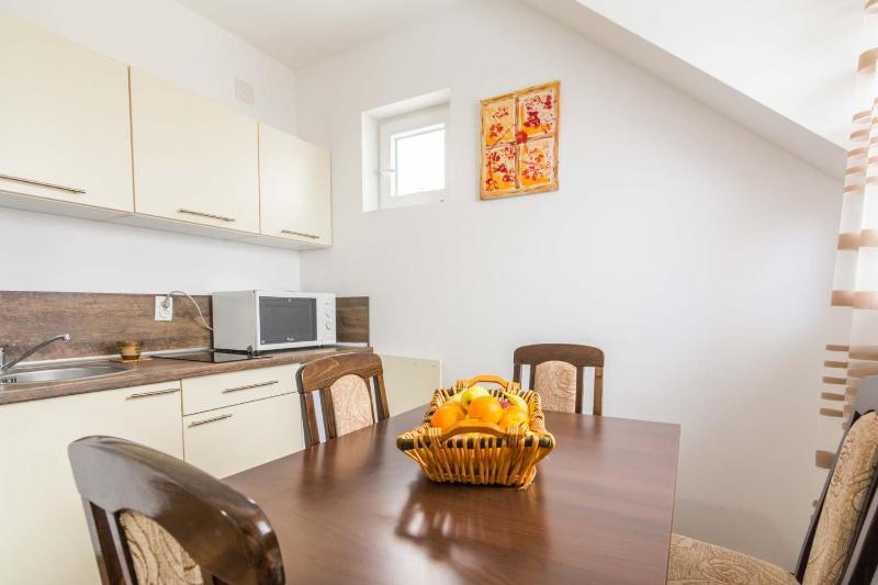 One-Bedroom Apartment image 3