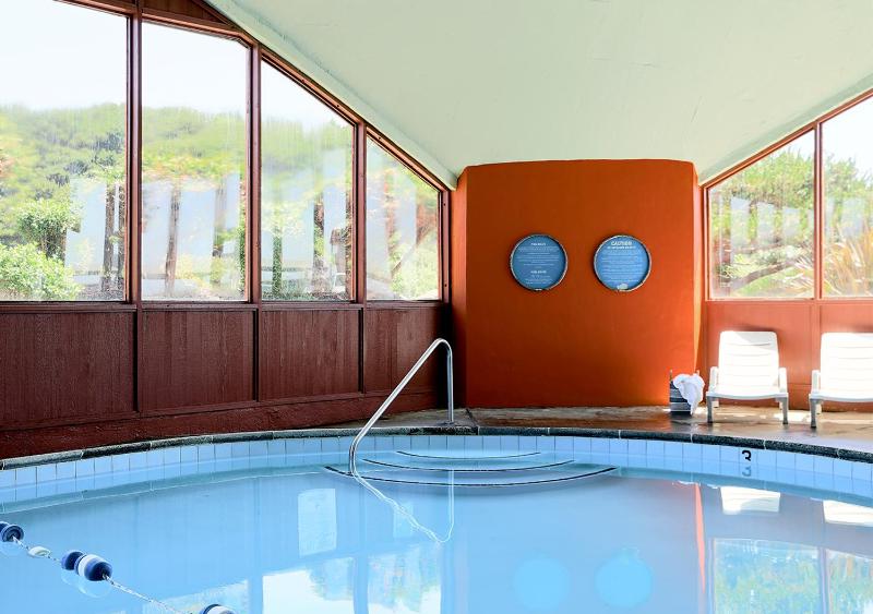 Surftides Hotel - image 36