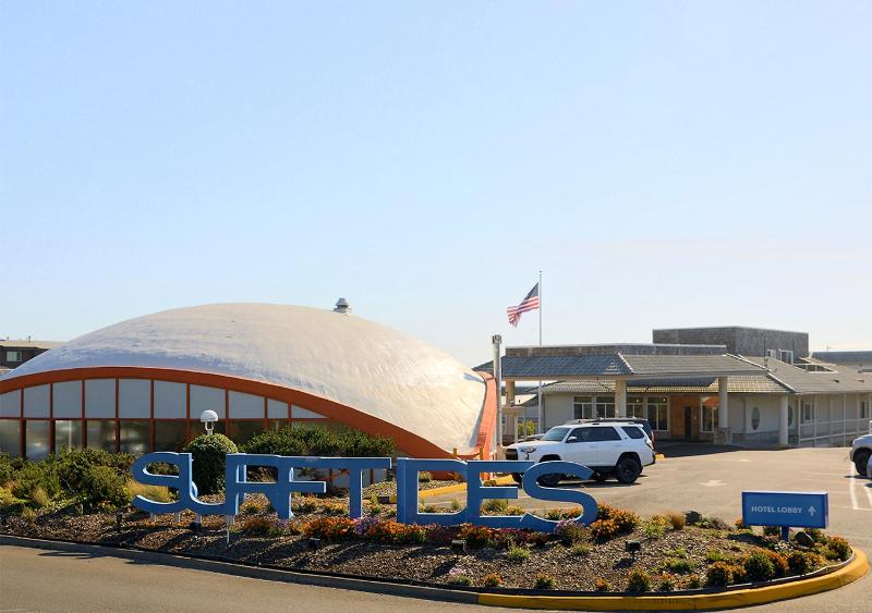 Surftides Hotel - image 40