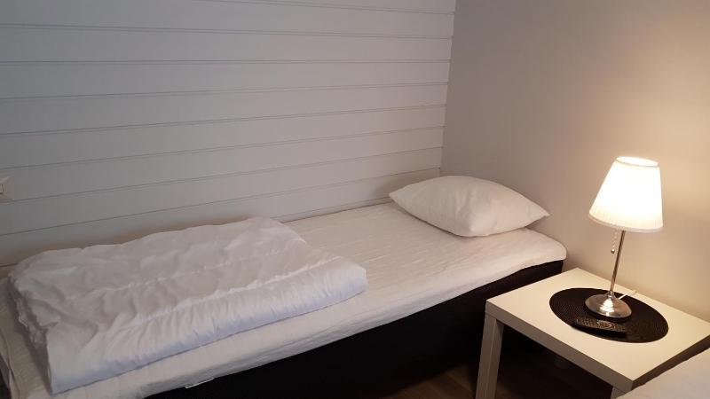 Economy Single Room image 2