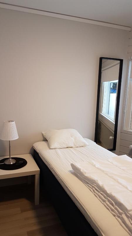 Economy Single Room image 3