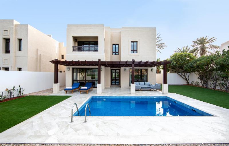 3 Bedroom Golf Villa with Private Pool image 1
