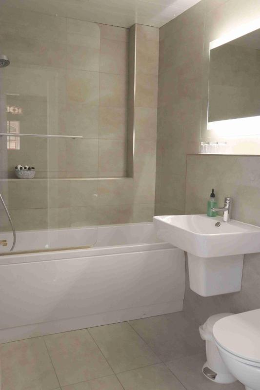 Superior Double Room image 3