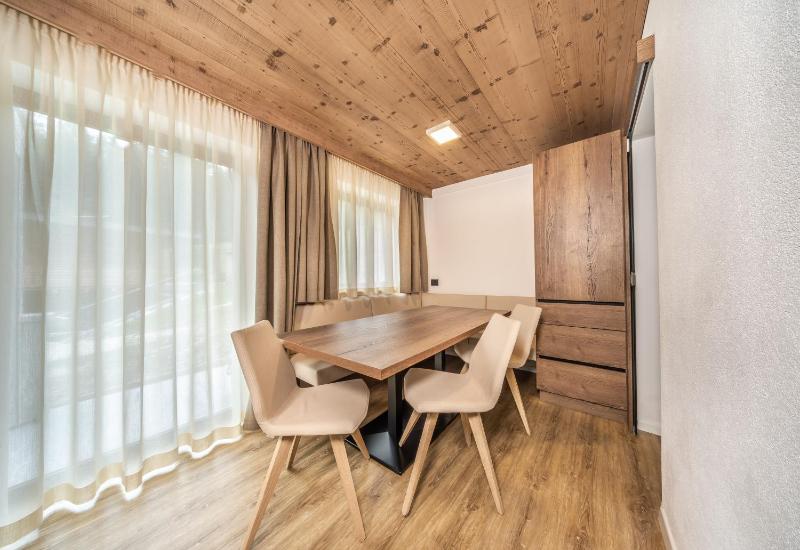 Two-Bedroom Apartment (3-6 adults) image 4