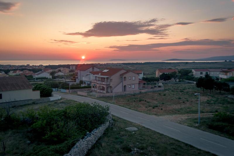 Apartment with Sea View image 2