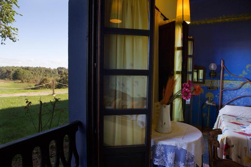 Large Double Room image 3