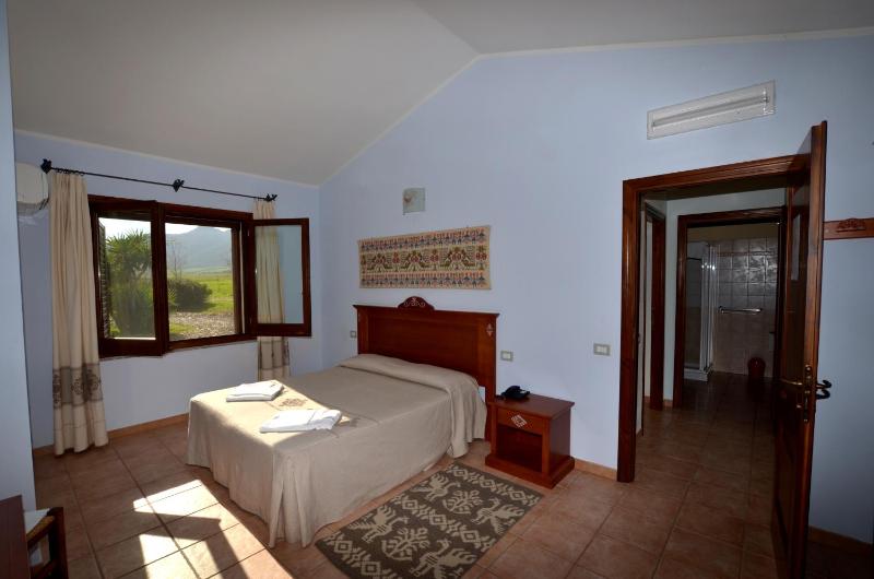 Double or Twin Room image 2