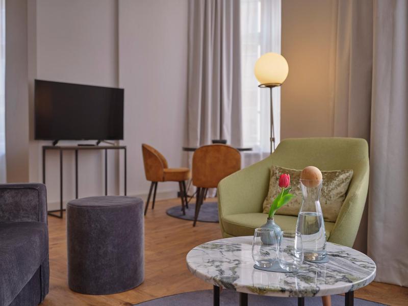 Suite image 2