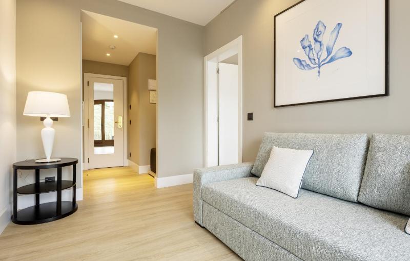 Junior Suite image 2