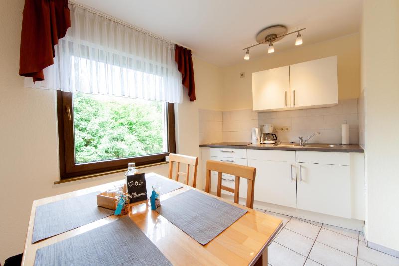 One-Bedroom Apartment image 3