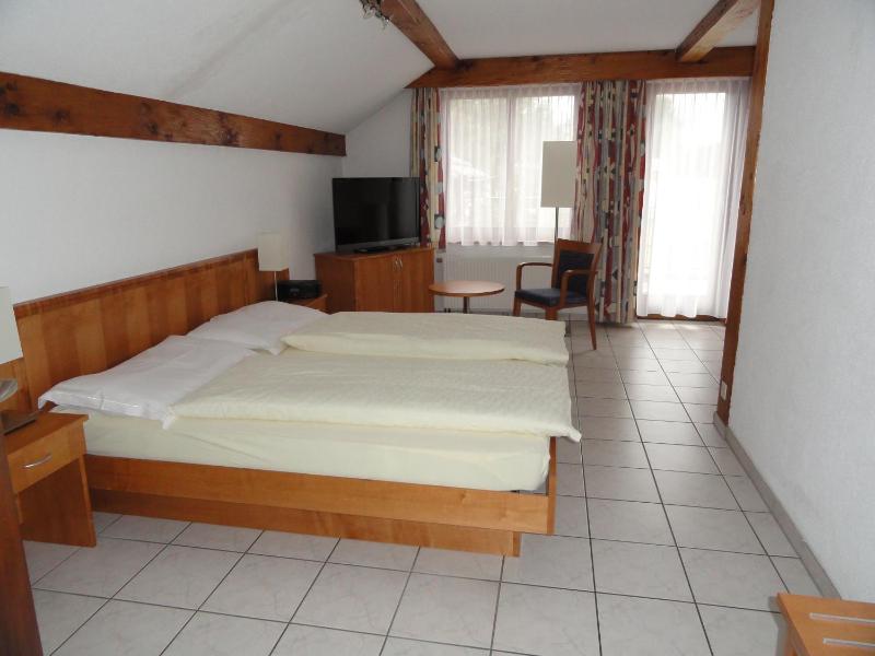 Double or Twin Room image 3